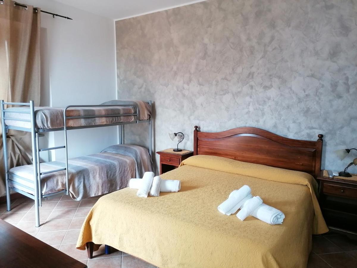 Agriturismo Ponte Due Archi Raccuia 外观 照片